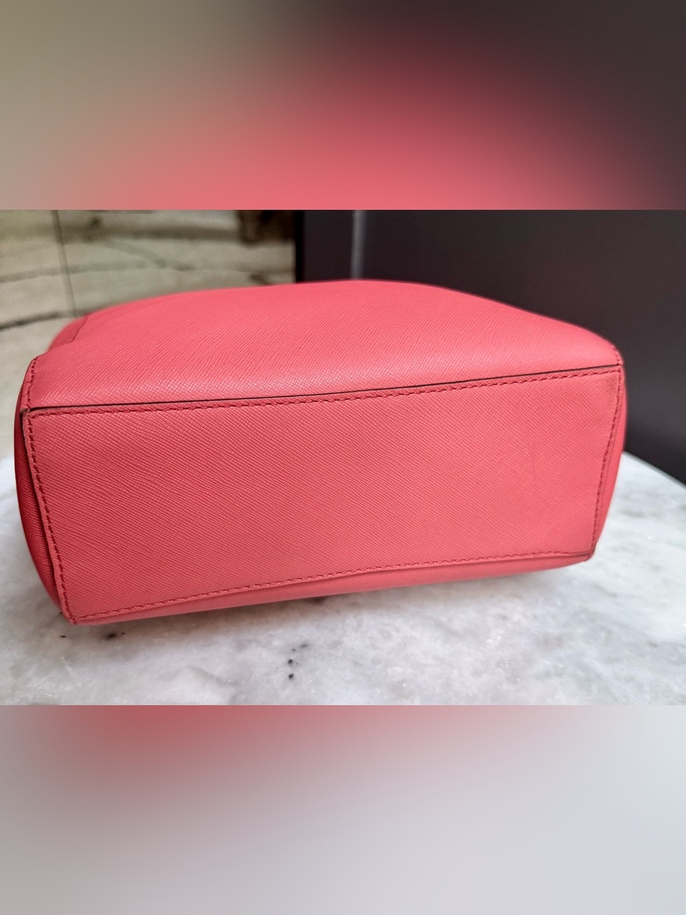 Coach Madison Saffiano
Leather Mini North
South Tote Bag Coral Pink
29001 - Picture 7 of 11